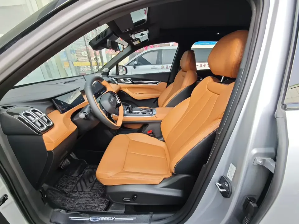 Geely Atlas L Boyue L 2025 Fourth generation 1.5TD DCT Sanhe 2025 — thumbnail 3