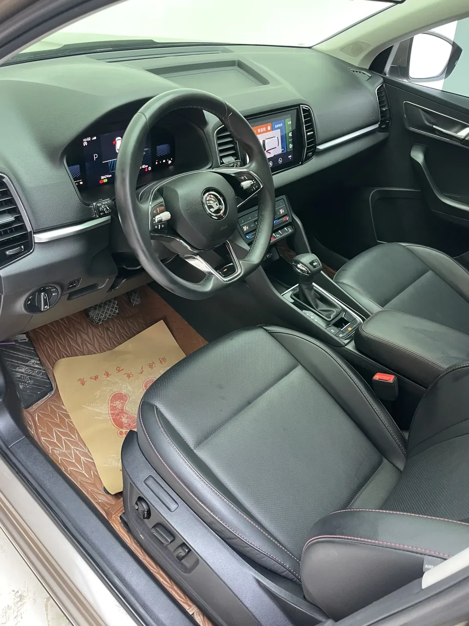 Skoda Karoq Korok 2022 TSI280 Premium Edition 2023 — миниатюра 4