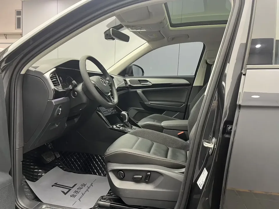 Volkswagen Tayron Tanyue 2021 280TSI 2WD Luxury Smart Edition 2022 — thumbnail 5