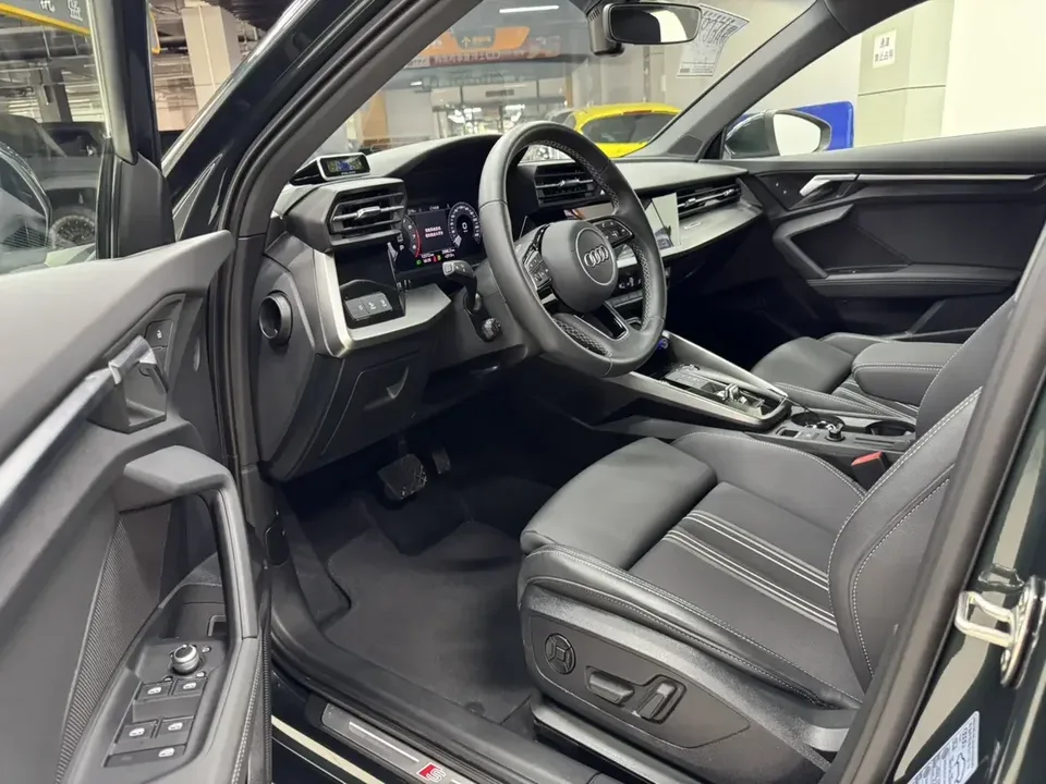 Audi A3 Audi A3 2023 A3L Limousine 35 TFSI facelift: stylish and sporty 2023 — thumbnail 3