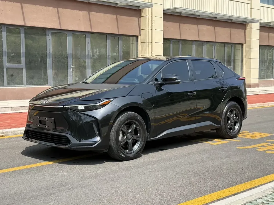 Toyota FAW bZ4X FAW Toyota bZ4X 2022 Elite JOY Edition 2023 — photo 1, buy with delivery to Moscow