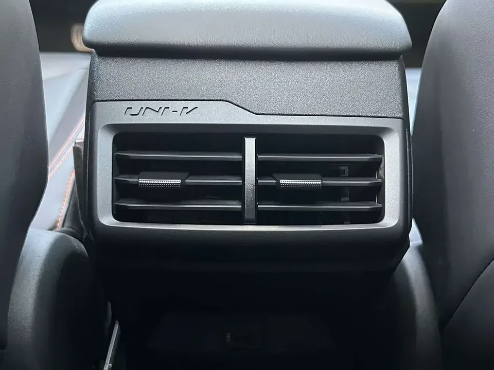 Changan UNI-V Changan UNI-V 2024 1.5T Premium 2025 — thumbnail 5