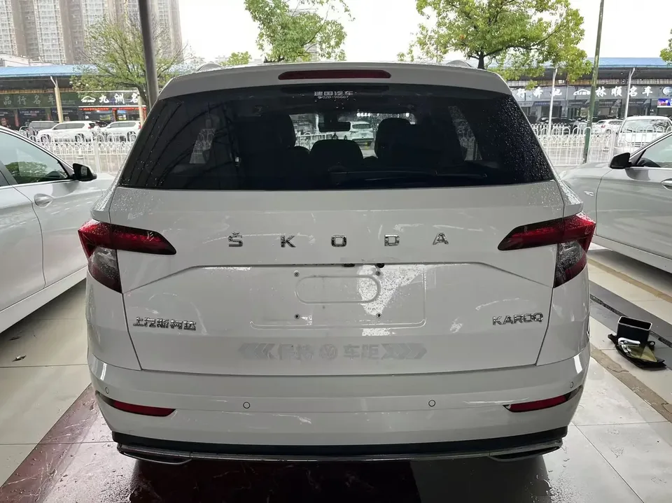 Skoda Karoq Korok 2022 TSI280 Premium Edition 2023 — thumbnail 5