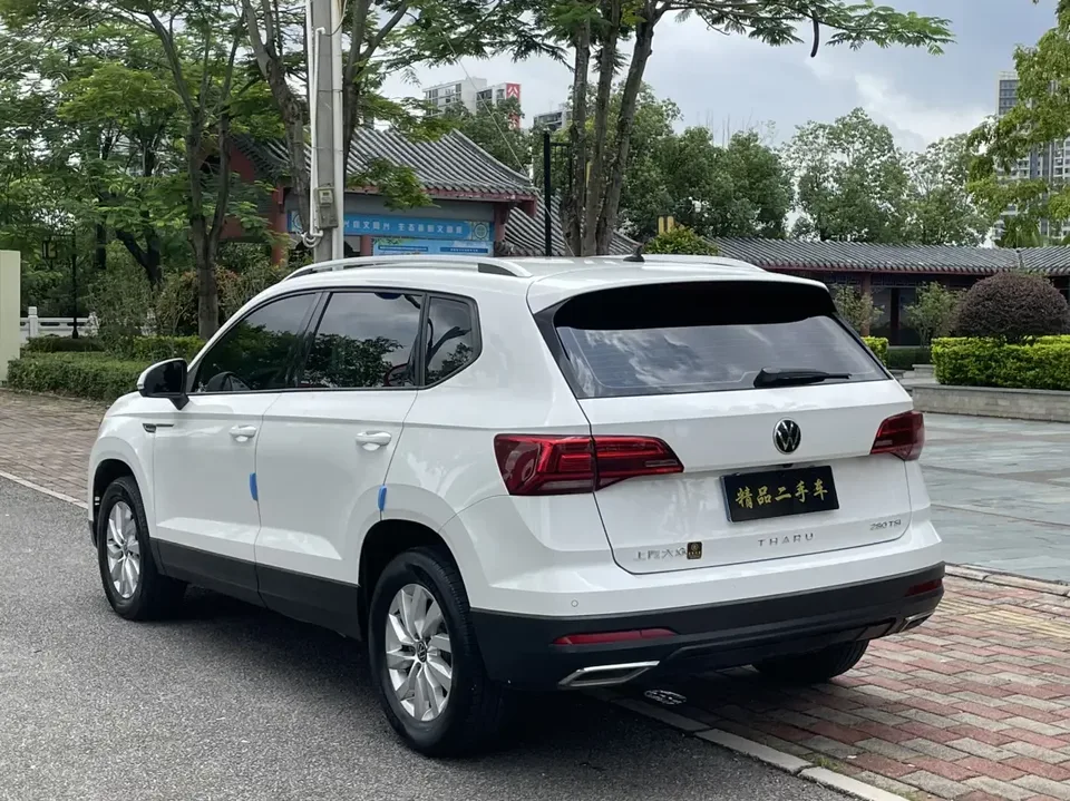 Volkswagen Tharu tuyue 2021 280TSI 2WD Fashion Edition 2022 — thumbnail 4