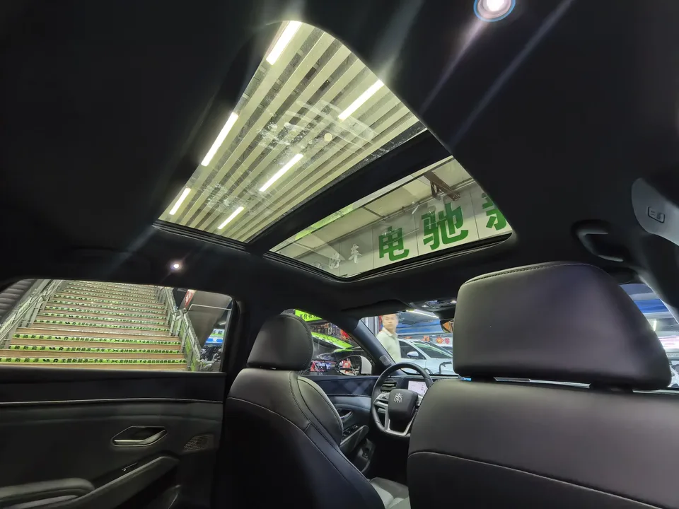 BYD Qin L DM Qin L DM 2025 Intelligent Driving Edition DM-i 120KM Leading Edition 2025 — thumbnail 5