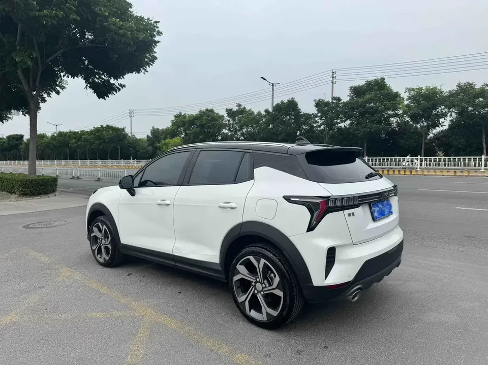 Lynk & Co 06 Lynk & Co 06 2023 Remix 1.5T JinHalo 2024 — thumbnail 2