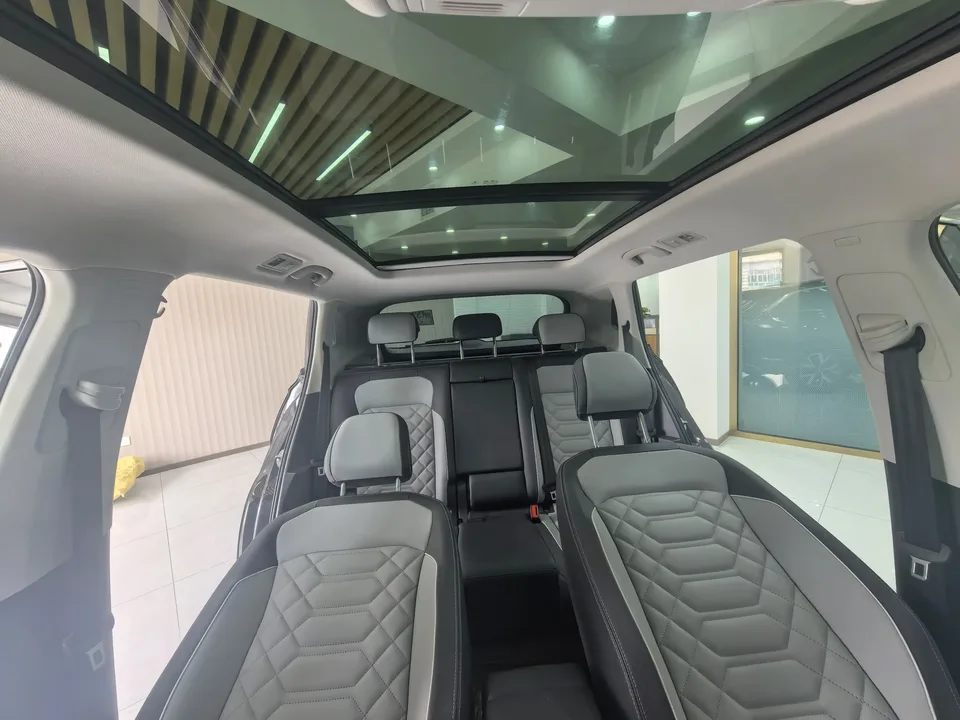 Volkswagen Tayron Tanyue 2023 280TSI 2WD Luxury Plus Advanced Edition 2023 — thumbnail 5