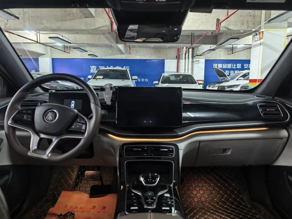 BYD Qin PLUS DM Qin PLUS DM 2023 DM-i Champion Edition 120KM Excellence 2023 — миниатюра 2