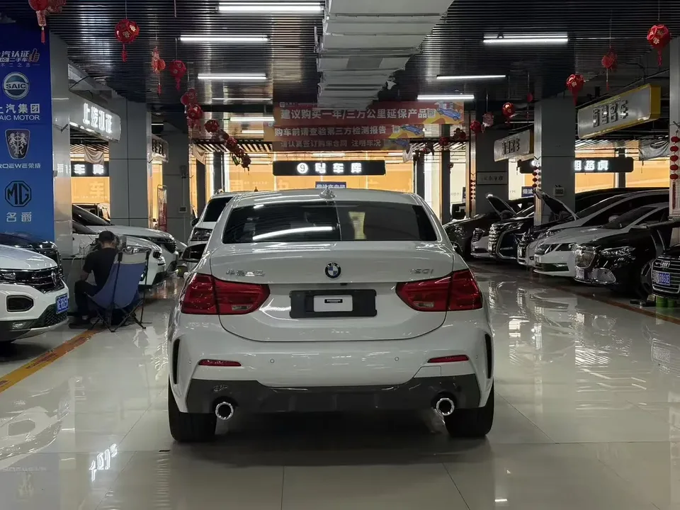 BMW 1 Series BMW 1 Series 2021 120i M Sport 2022 — thumbnail 4