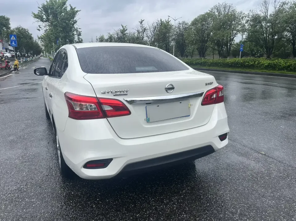 Nissan Sylphy Sylphy 2024 Classic 1.6L XL CVT Deluxe Edition 2024 — thumbnail 2