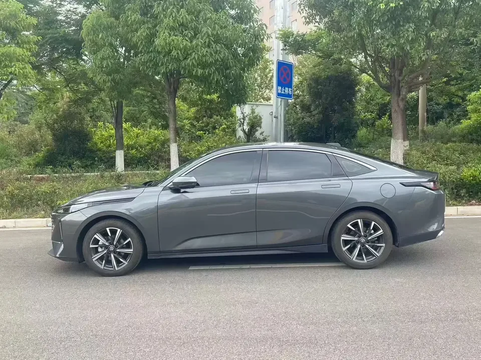Changan Yida Yida 2023 1.5T GDI Automatic Premium 2024 — thumbnail 4