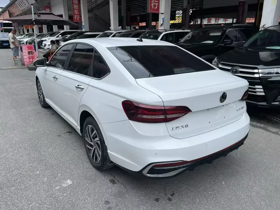 Volkswagen Lavida Lavida 2023 Modified 1.5L Automatic Starry Sky 5 Million Edition 2024 — thumbnail 4