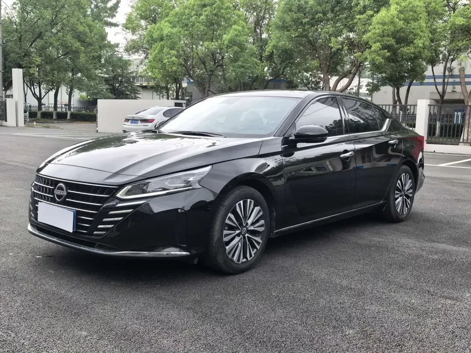 Nissan Altima Sound of nature 2024 2.0L SV Black Gold Edition 2024 — photo 1, buy with delivery to Moscow