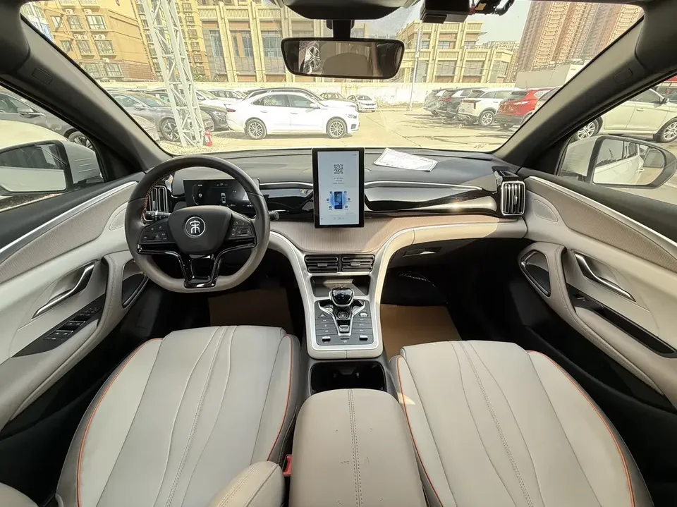 BYD Song Pro DM Song Pro DM 2024 DM-i Honor Edition 71km Pilot Edition 2025 — thumbnail 3