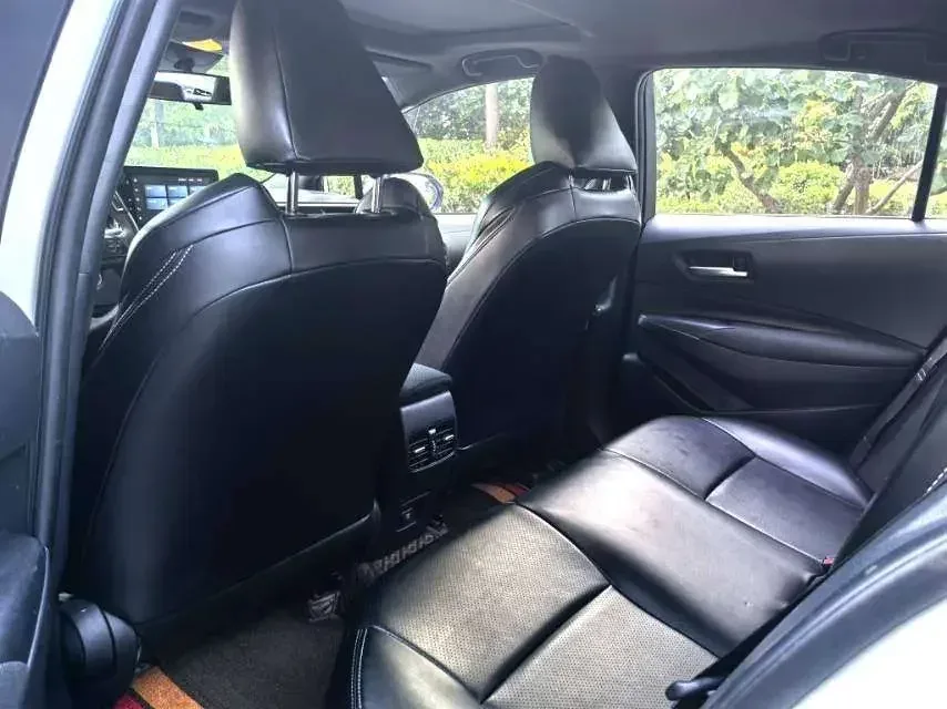 Toyota Levin Lei Ling 2022 185T CVT Deluxe Edition 2022 — миниатюра 3
