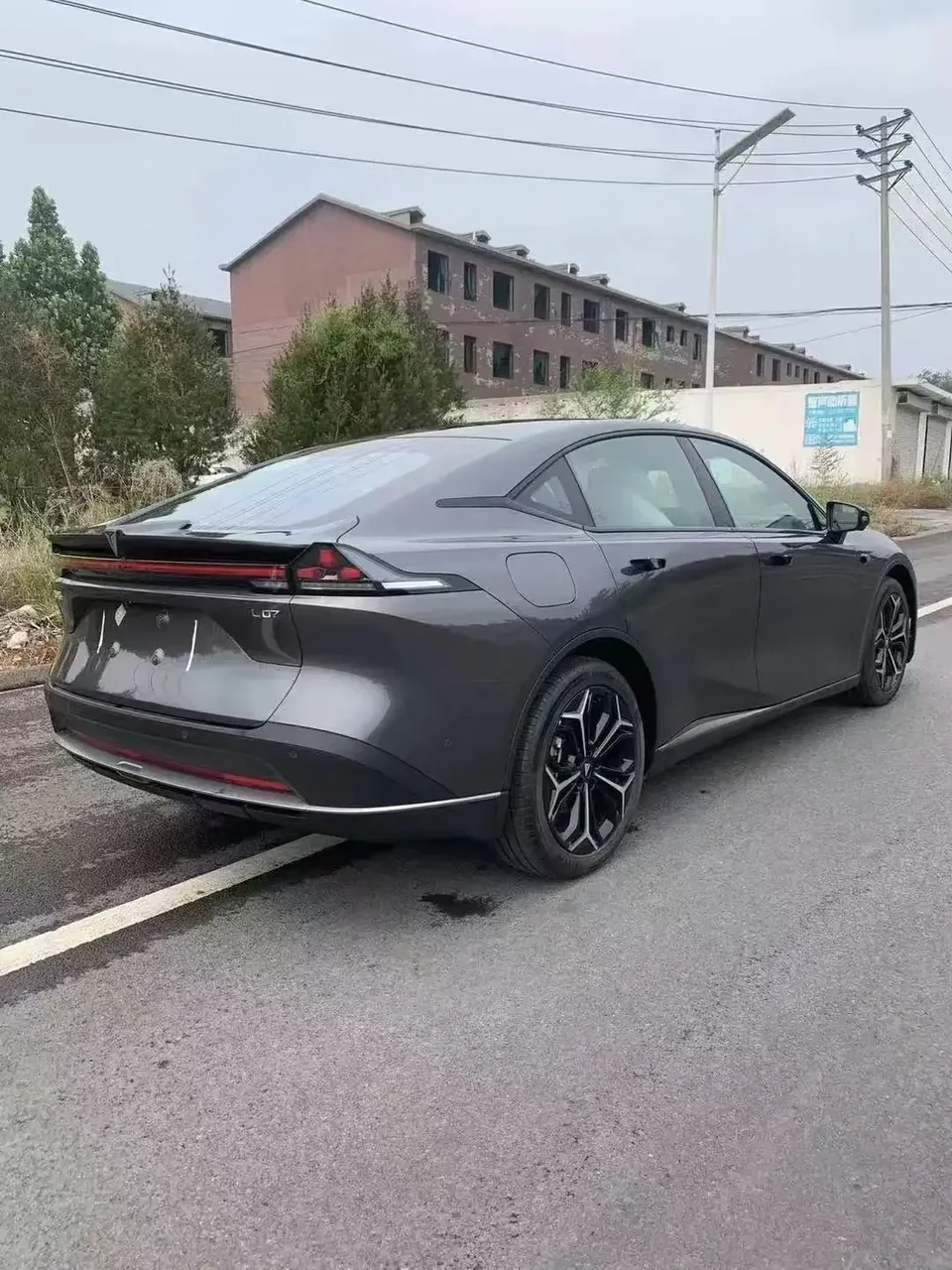 Deepal dark blue L07 Dark blue L07 2025 230Max Deep Blue Intelligent Driving AD PRO Edition 2026 — thumbnail 2