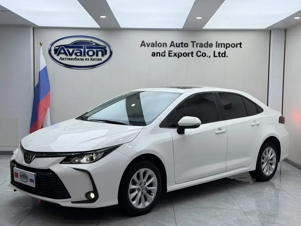 Toyota Corolla Corolla 2021 1.2T S-CVT Deluxe Edition 2022 — photo 1, buy with delivery to Moscow