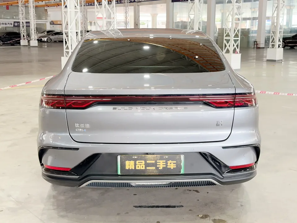 BYD Han DM Chinese DM 2022 DM-i 121KM Premium 2022 — thumbnail 2