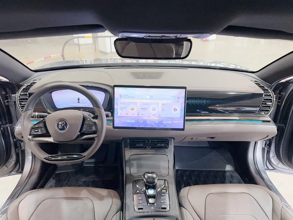 BYD Han DM Chinese DM 2022 DM-i 121KM Premium 2022 — thumbnail 5