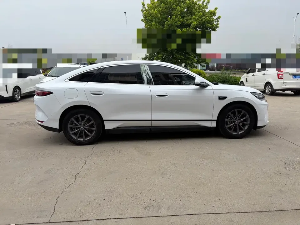 BYD Qin L EV Qin L EV 2025 470KM Leading Model 2025 — thumbnail 2