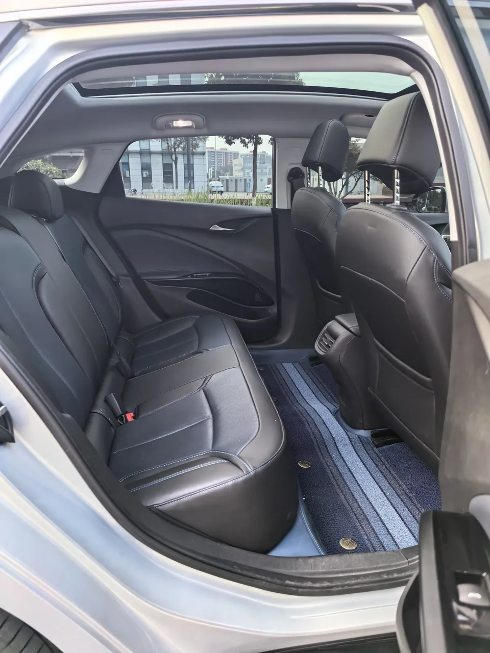 Buick Micro blue 6 Micro blue 6 2024 430km Enjoy Edition 2024 — миниатюра 3