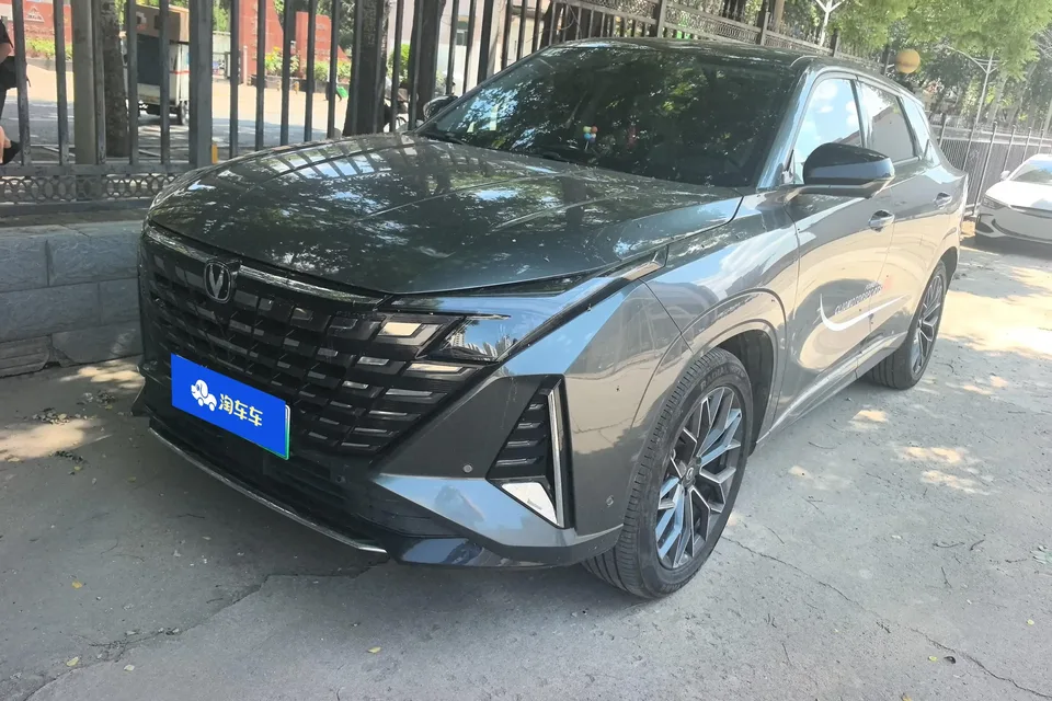 Changan UNI-Z PHEV Changan UNI-Z PHEV 2024 Blue Whale iDD 125KM Beyond 2024 — фото 1, купить с доставкой в Москву
