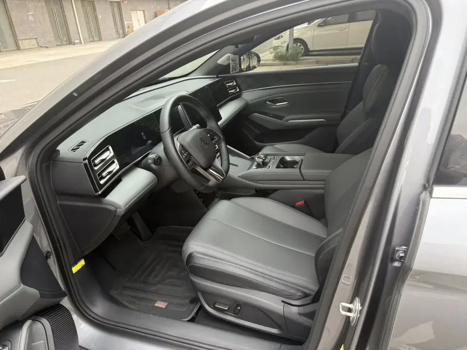BYD Qin L DM Qin L DM 2024 DM-i 80KM Beyond 2024 — thumbnail 5