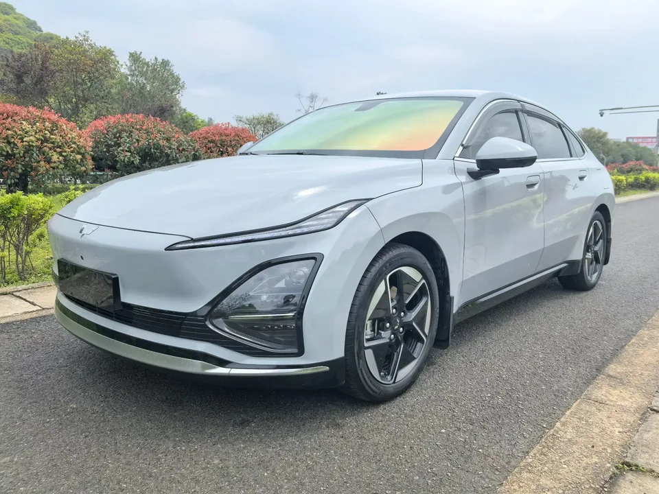 Wuling Starlight EV Wuling Starlight EV 2024 Co-creation version 510 advanced version 2024 — photo 1, buy with delivery to Moscow