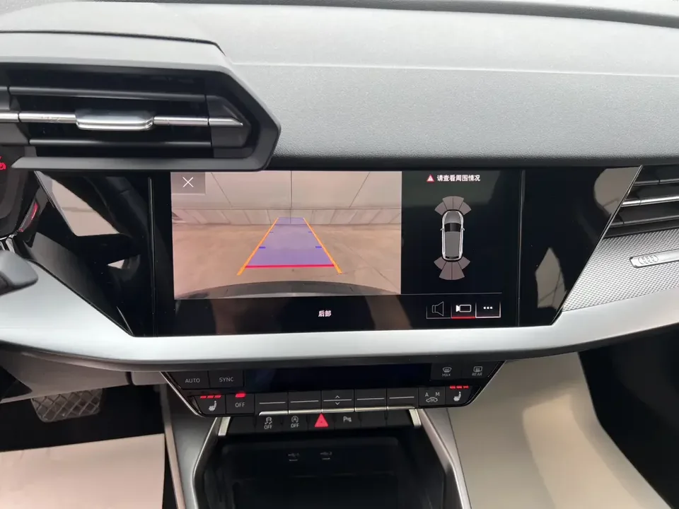 Audi A3 Audi A3 2023 Sportback 35 TFSI Stylish and sporty 2023 — миниатюра 3
