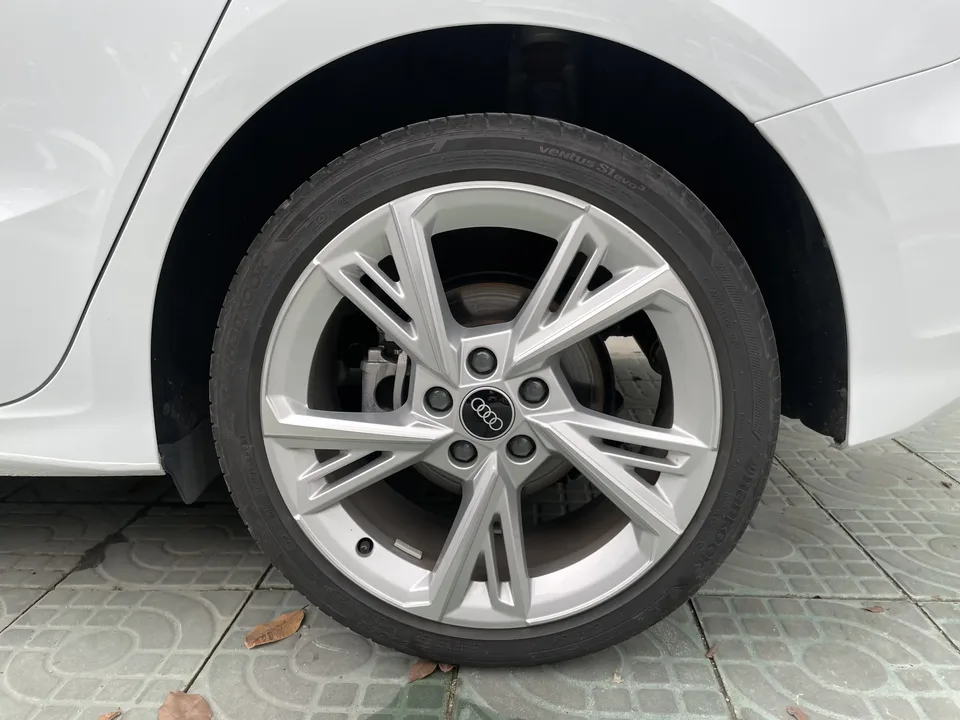 Audi A3 Audi A3 2023 Sportback 35 TFSI Stylish and Elegant 2023 — thumbnail 3