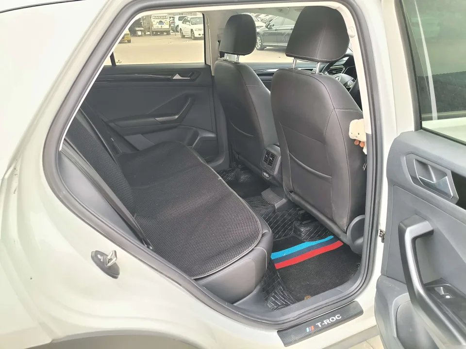 Volkswagen T-Roc TANG 2022 280TSI DSG 2WD Comfort PLUS 2022 — thumbnail 2