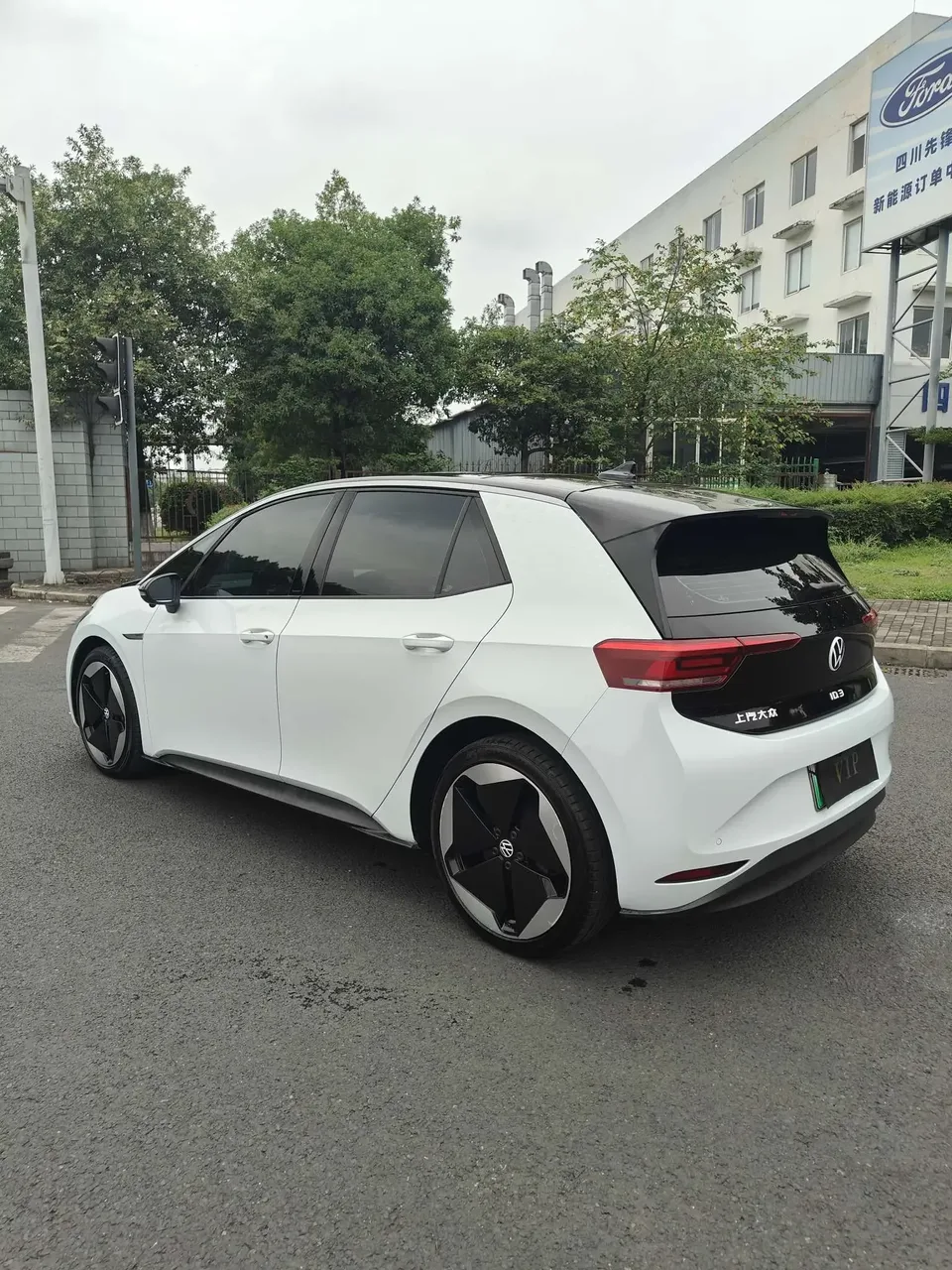 Volkswagen ID.3 Volkswagen ID.3 2023 Extreme Edition 2023 — thumbnail 2