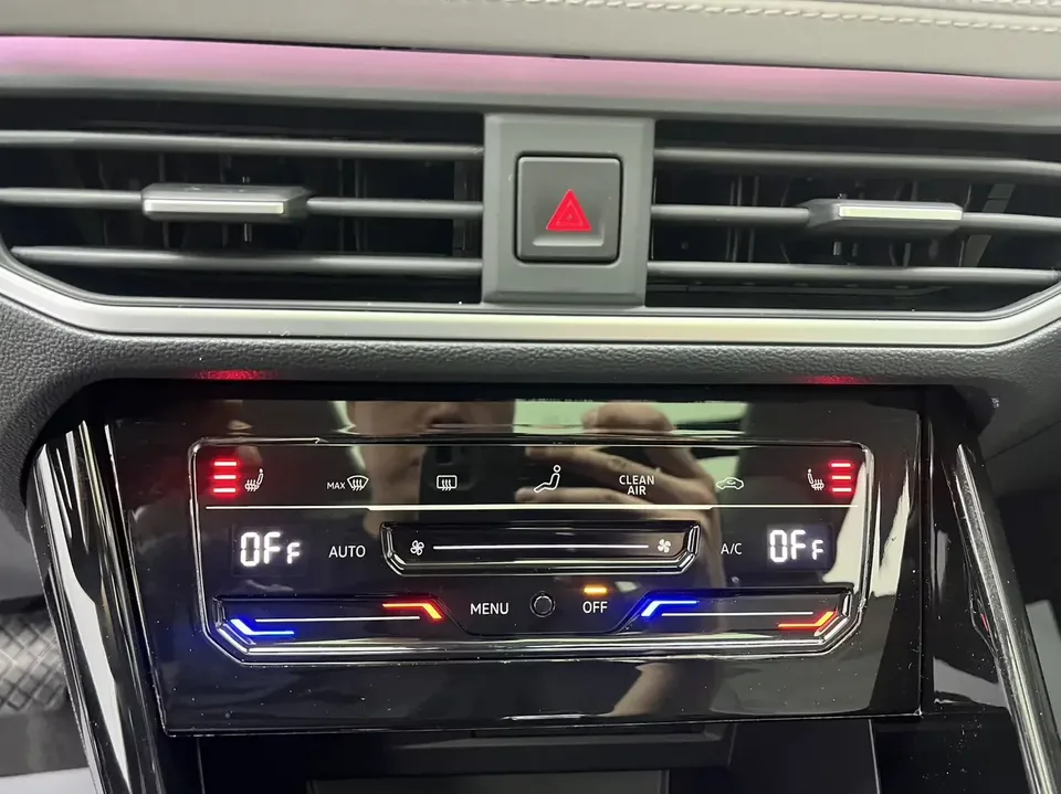 Volkswagen Tayron Tanyue 2023 280TSI 2WD Luxury Plus Advanced Edition 2023 — thumbnail 4
