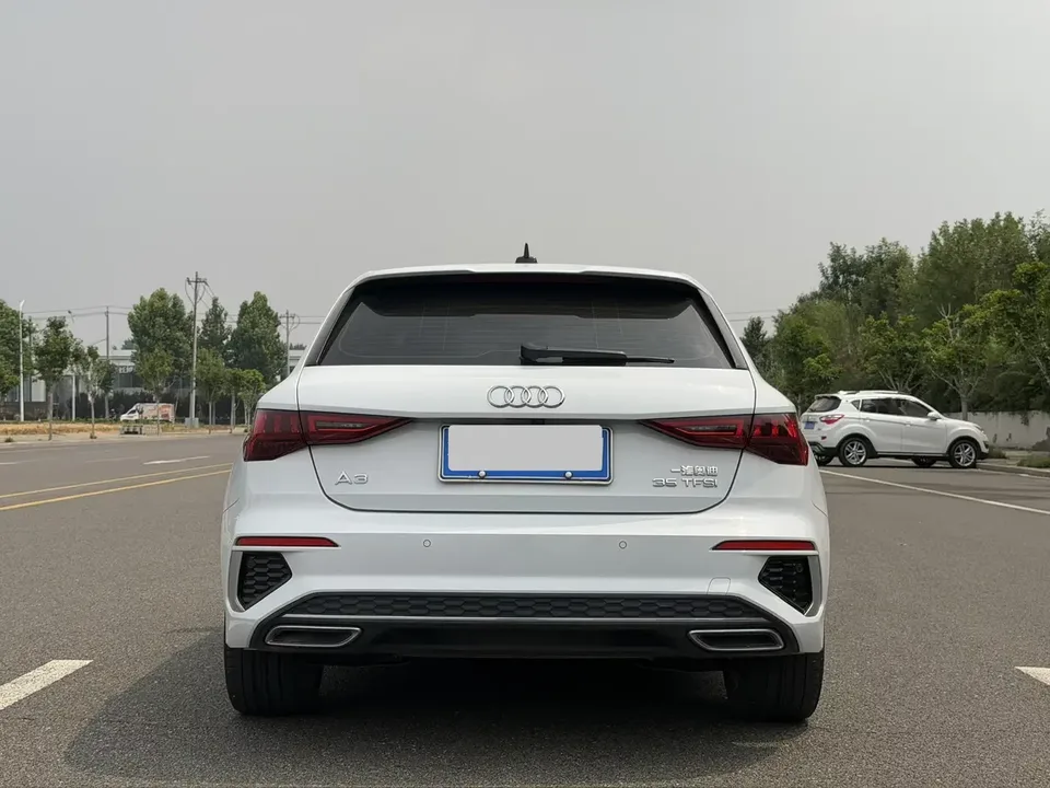 Audi A3 Audi A3 2022 Sportback 35 TFSI Stylish and sporty 2022 — thumbnail 2