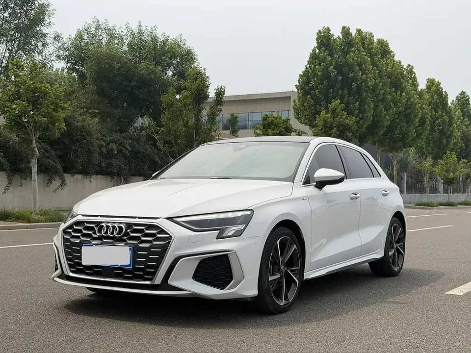 Audi A3 Audi A3 2022 Sportback 35 TFSI Stylish and sporty 2022 — photo 1, buy with delivery to Moscow