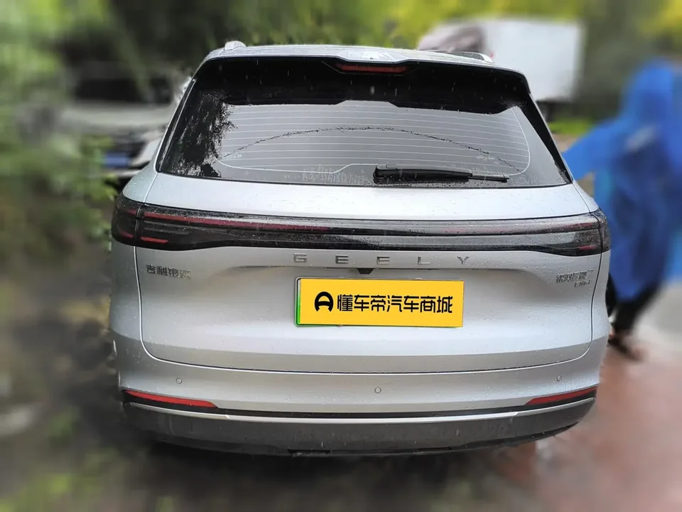 Geely Galaxy Starship 7 EM-i Galaxy Starship 7 EM-i 2025 120KM Sailing+ 2025 — thumbnail 2