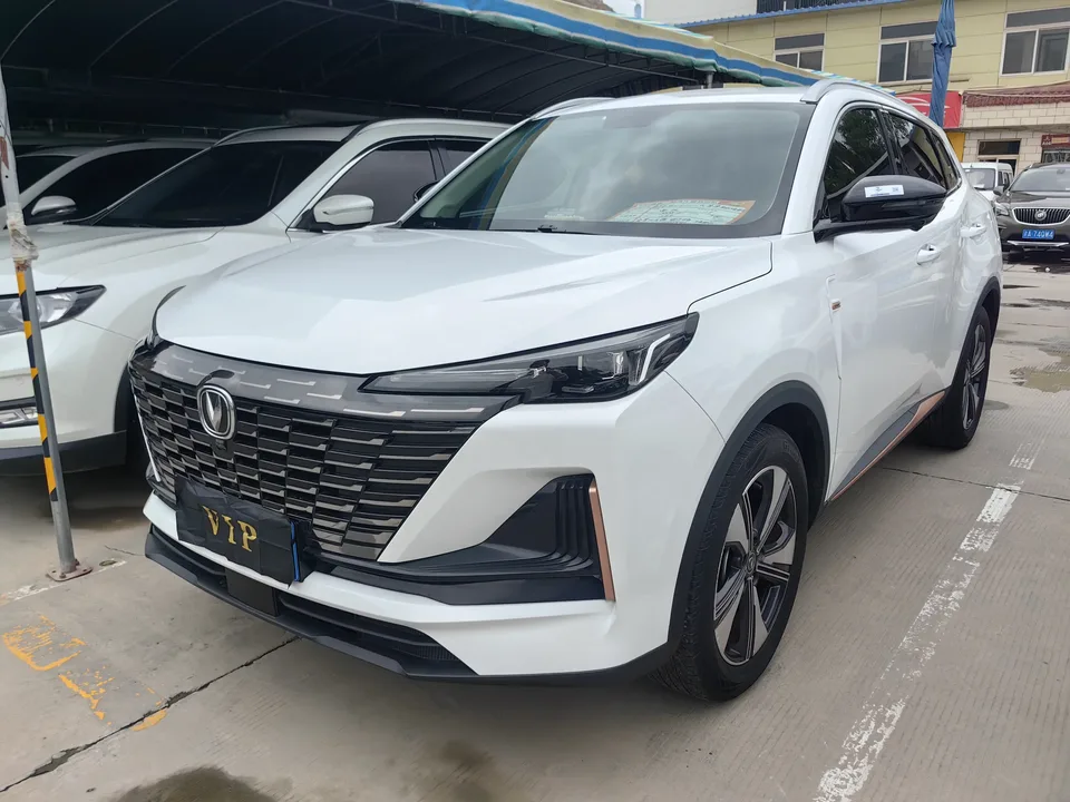 Changan CS55 Plus Changan CS55 PLUS 2022 Second generation 1.5T DCT pilot model 2023 — photo 1, buy with delivery to Moscow
