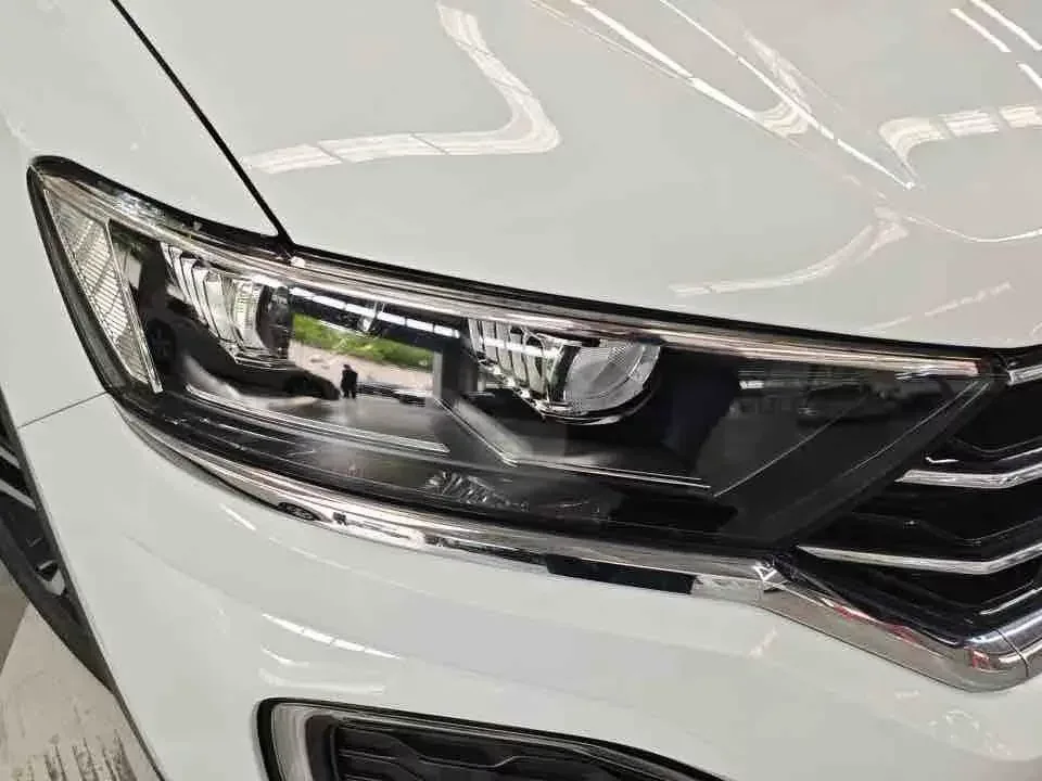 Volkswagen T-Roc TANG 2022 280TSI DSG 2WD Comfort PLUS 2022 — thumbnail 3