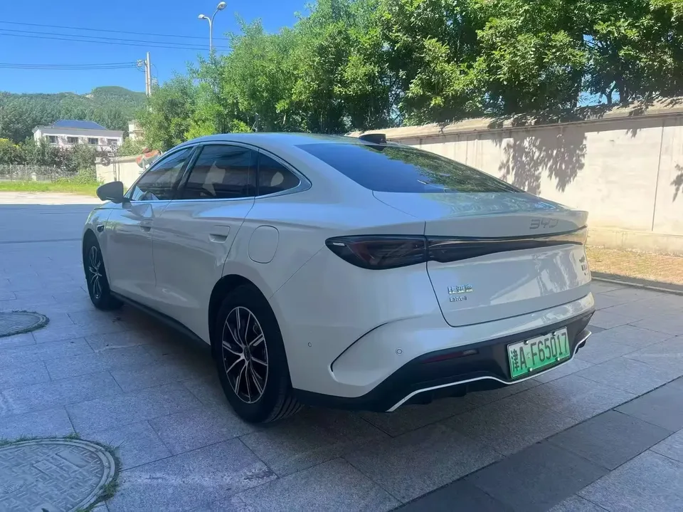 BYD Seal 06DM Seal 06DM 2025 DM-i 120KM Premium Edition 2025 — thumbnail 4