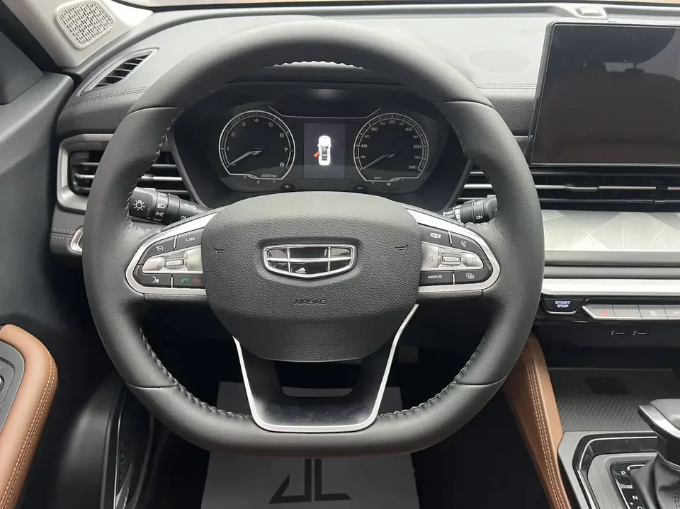 Geely Vision X6 Vision X6 2021 PRO 1.4T Automatic Premium 2022 — thumbnail 5