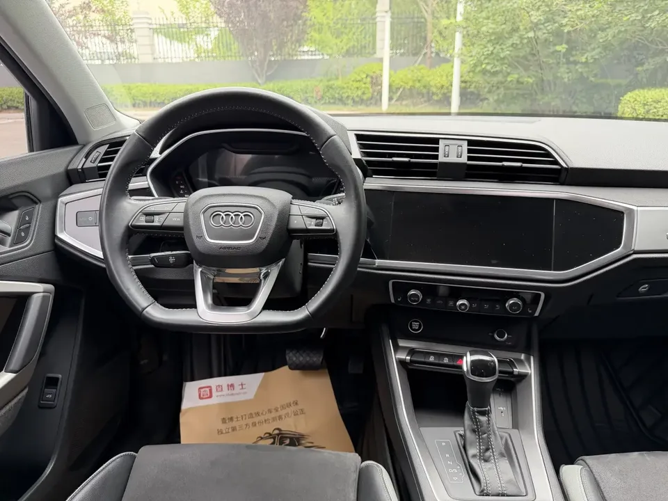 Audi Q3 Audi Q3 2022 35 TFSI Stylish Dynamic 2022 — thumbnail 4