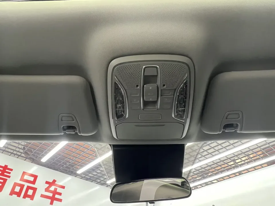 GAC Trumpchi M6 Trumpchi M6 2021 270T Automatic Premium Edition 7 Seaters 2022 — thumbnail 3