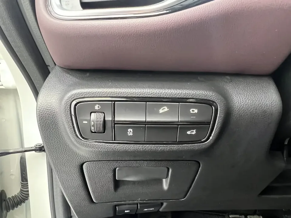 GAC Trumpchi M6 Trumpchi M6 2021 270T Automatic Premium Edition 7 Seaters 2022 — thumbnail 5