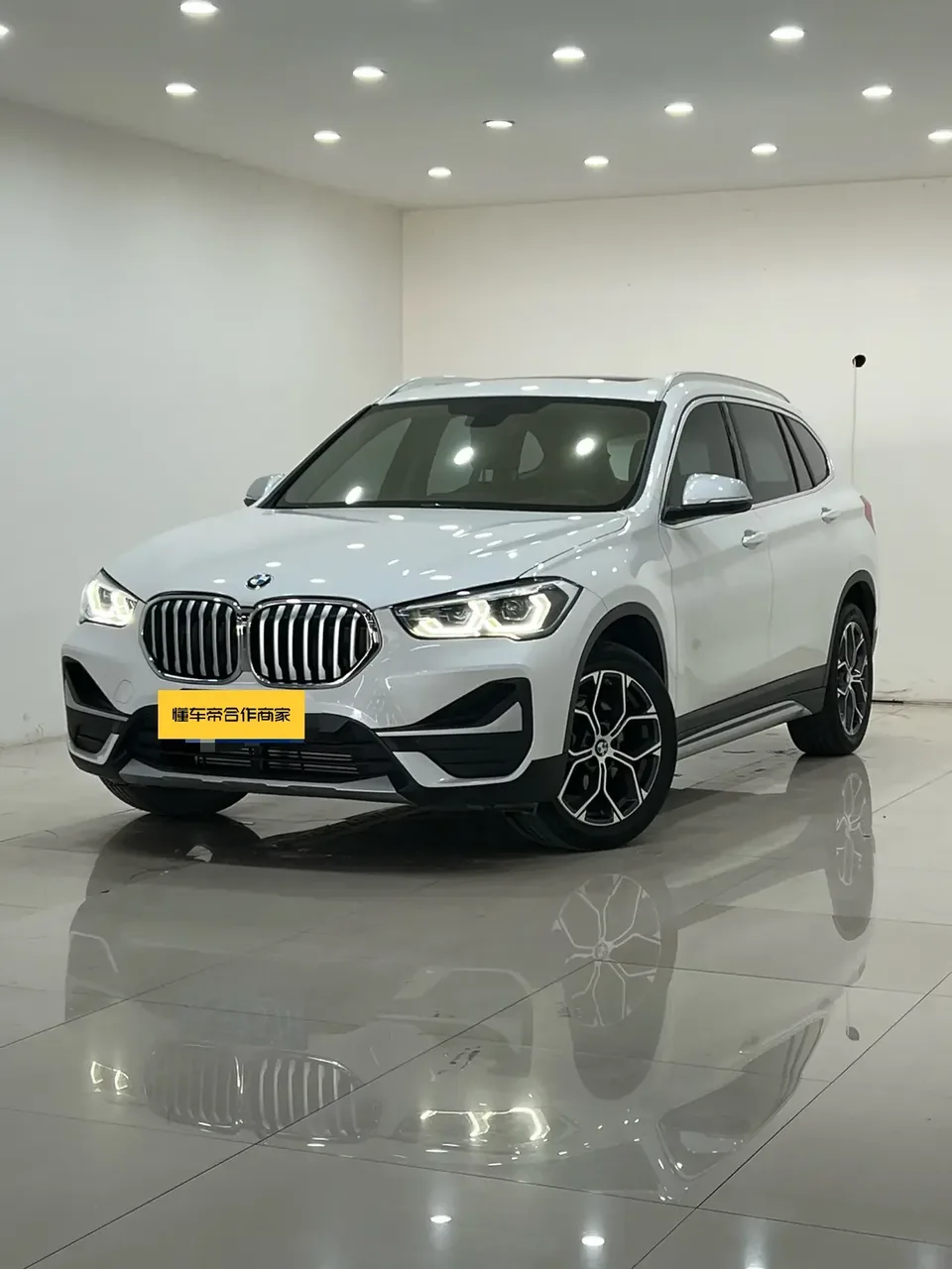 BMW X1 BMW X1 2022 sDrive20Li Fashion 2022 — photo 1, buy with delivery to Moscow