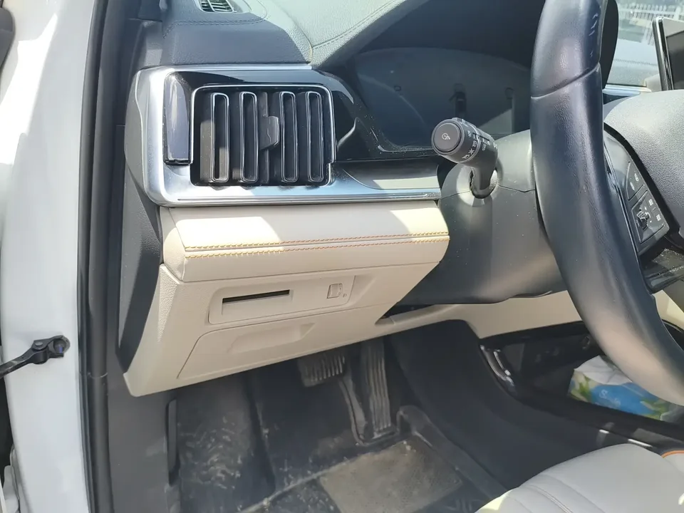 BYD Song PLUS DM Song PLUS DM 2024 DM-i Honor Edition 110KM Flagship 2024 — thumbnail 4