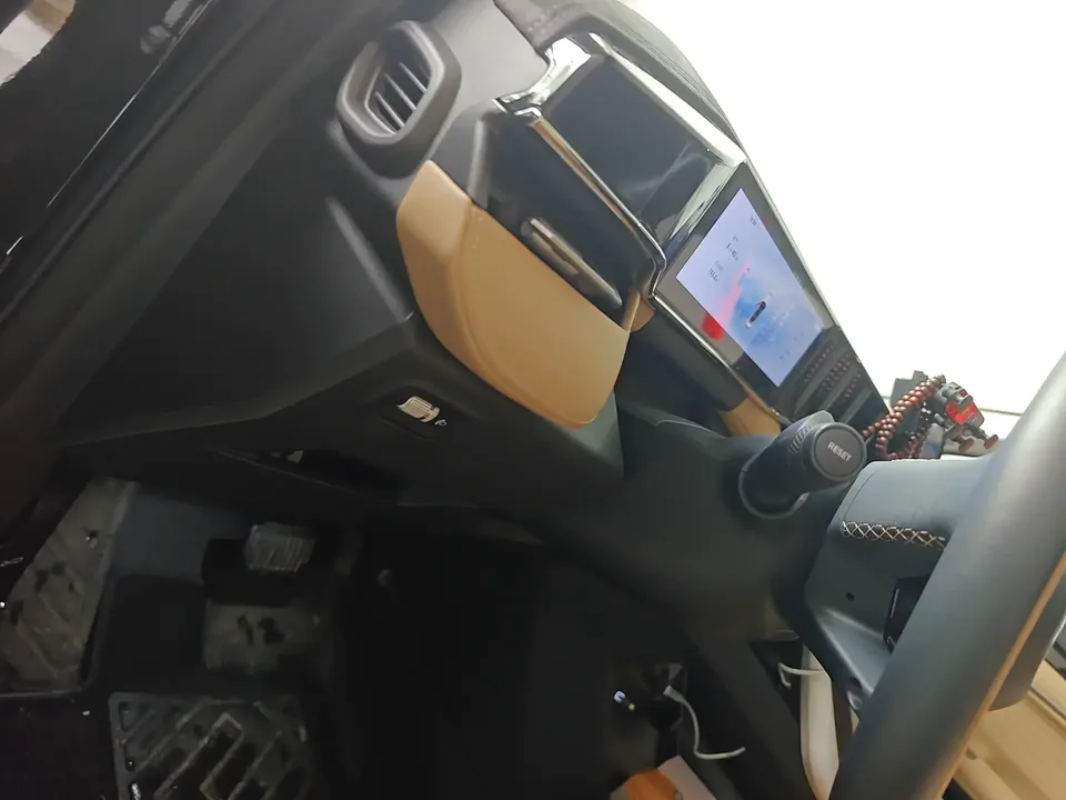Geely Atlas L Boyue L 2023 1.5TD DCT Premium 2024 — thumbnail 4