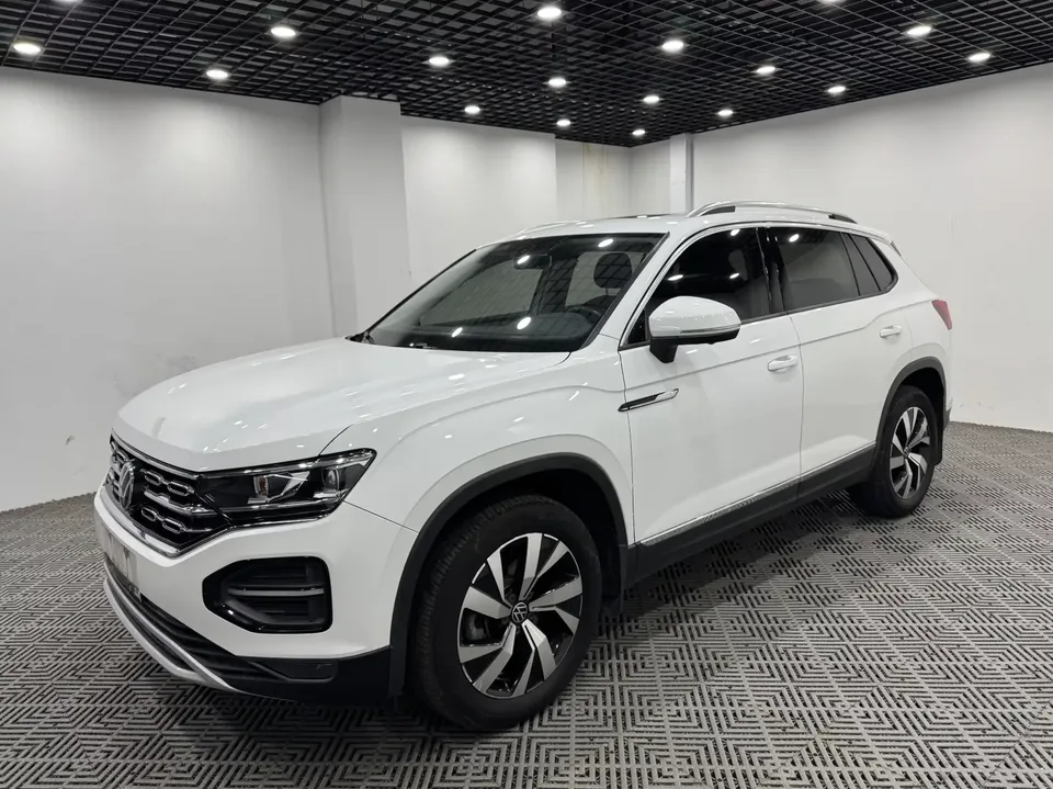 Volkswagen Tayron Tanyue 2022 280TSI 2WD Luxury Smart Edition 2022 — photo 1, buy with delivery to Moscow