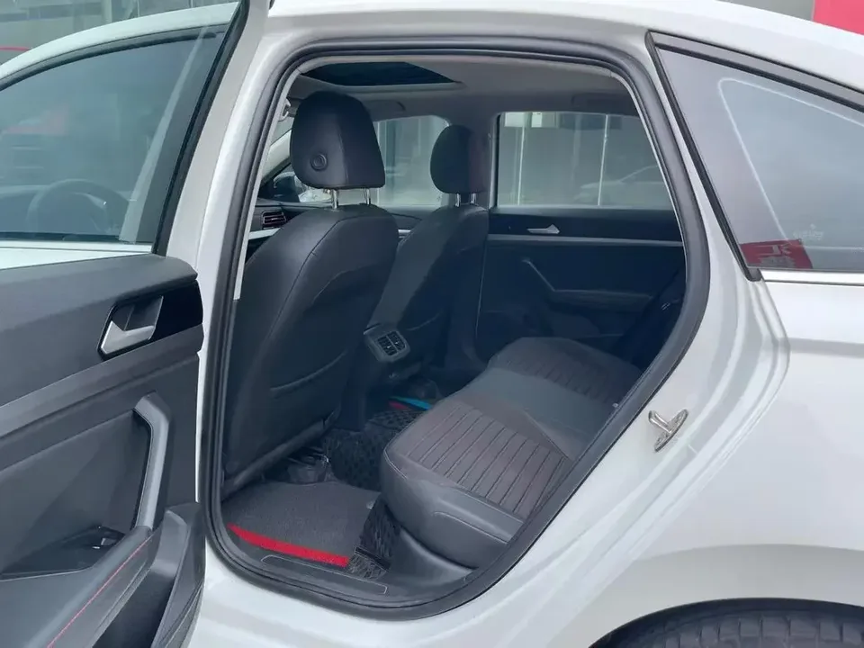 Volkswagen Lavida Lavida 2023 300TSI DSG Starry Sky Edition 2023 — thumbnail 3
