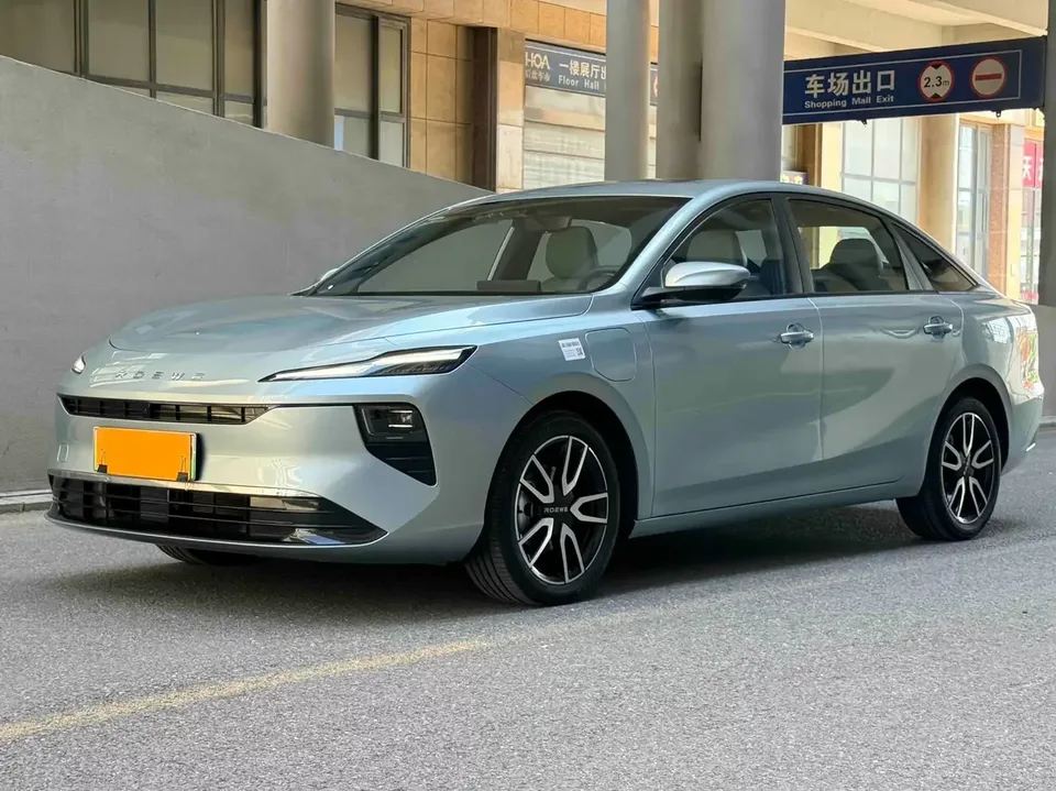 Roewe D6 Roewe D6 2025 450km Premium Edition 2025 — photo 1, buy with delivery to Moscow