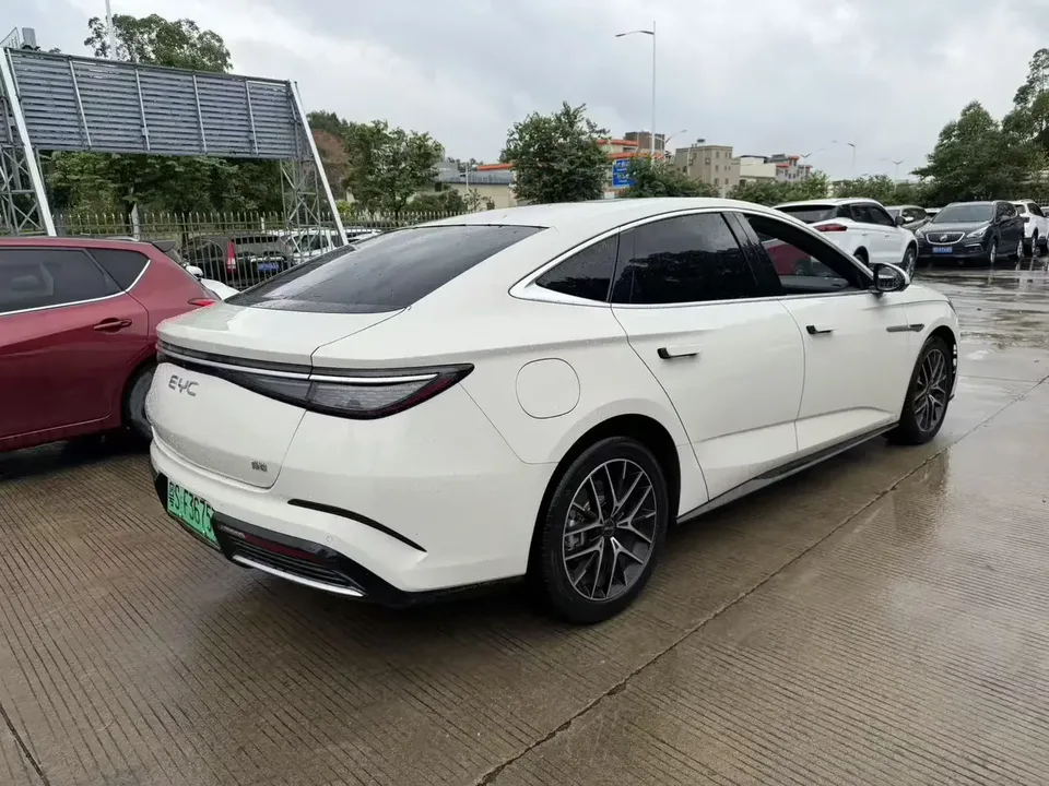 BYD Seal DM Seal DM 2024 Honor Edition DM-i 1.5L 121KM Premium Edition 2024 — thumbnail 2